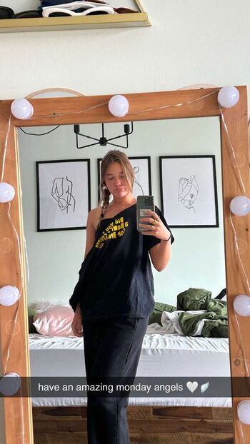 Olivia ponton page leaked private photo uncensored HD quality