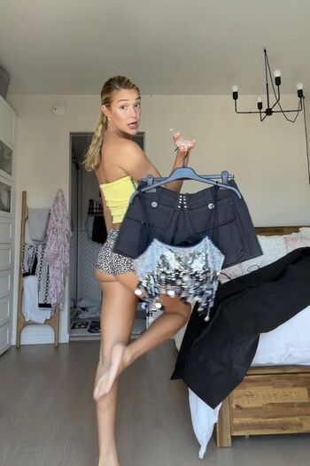 Olivia ponton page leaked private photo uncensored HD quality