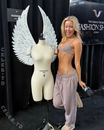 Olivia ponton page leaked private photo uncensored HD quality
