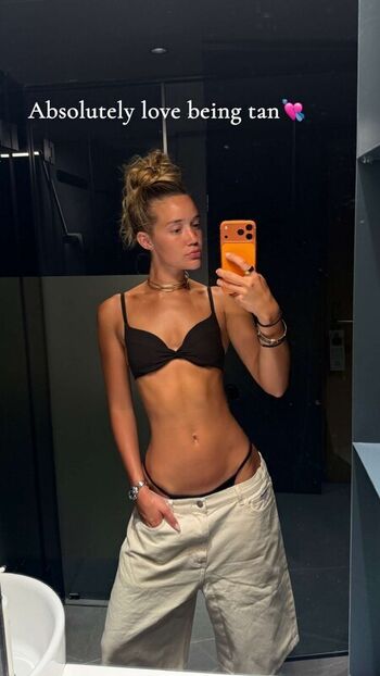 Olivia ponton page leaked private photo uncensored HD quality