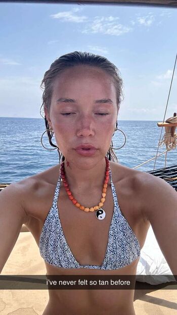 Olivia ponton leaked private photo uncensored HD quality