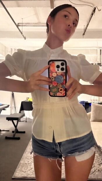 Olivia rodrigo  page leaked private photo uncensored HD quality