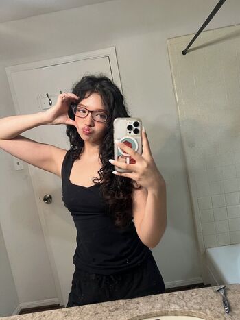 Outrovero leaked private photo uncensored HD quality