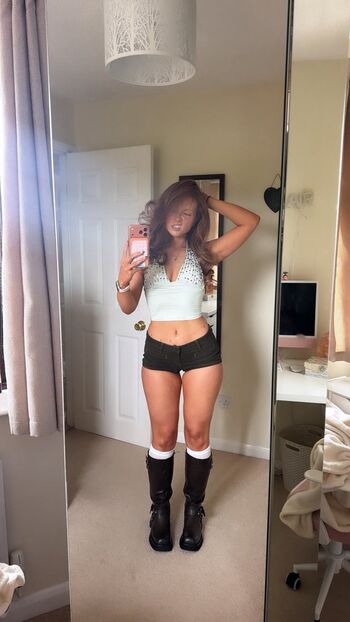 Phoebeisginger page leaked private photo uncensored HD quality