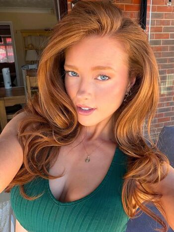 Phoebeisginger page leaked private photo uncensored HD quality