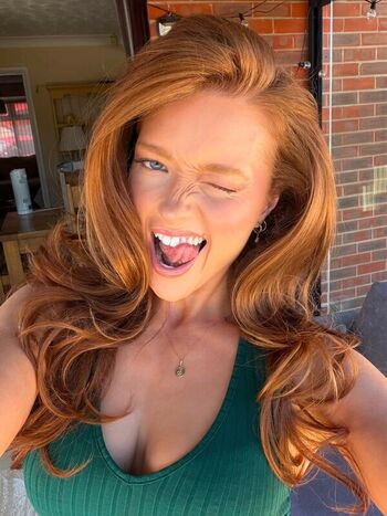 Phoebeisginger page leaked private photo uncensored HD quality
