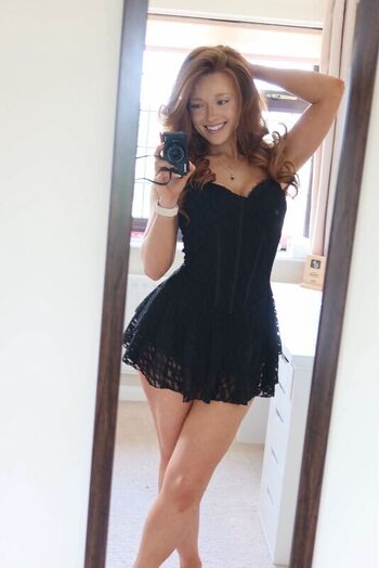 Phoebeisginger page leaked private photo uncensored HD quality