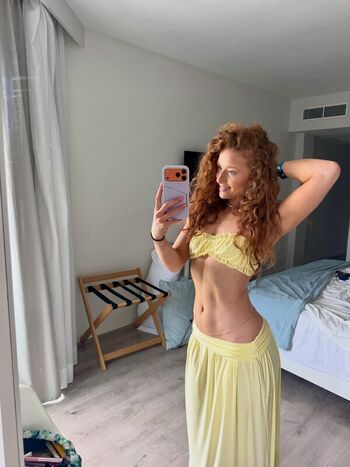 Phoebeisginger page leaked private photo uncensored HD quality