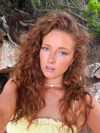 Phoebeisginger page leaked private photo uncensored HD quality