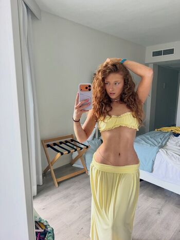 Phoebeisginger page leaked private photo uncensored HD quality