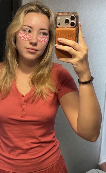 Pineapplebrat leaked private photo uncensored HD quality