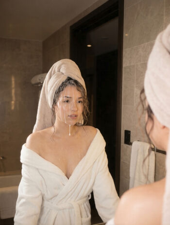Pokimane  page leaked private photo uncensored HD quality