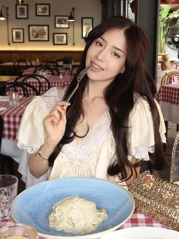 Pokimane leaked private photo uncensored HD quality