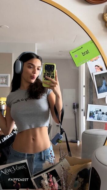 Rachel zegler page leaked private photo uncensored HD quality