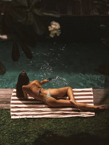 Rachelle van waardhuizen  page leaked private photo uncensored HD quality