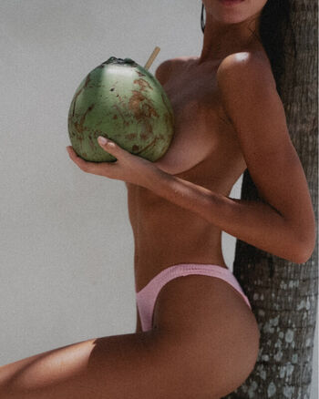 Rachelle van waardhuizen  page leaked private photo uncensored HD quality
