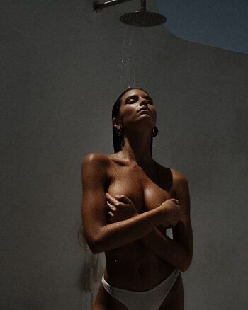 Rachelle van waardhuizen  page leaked private photo uncensored HD quality