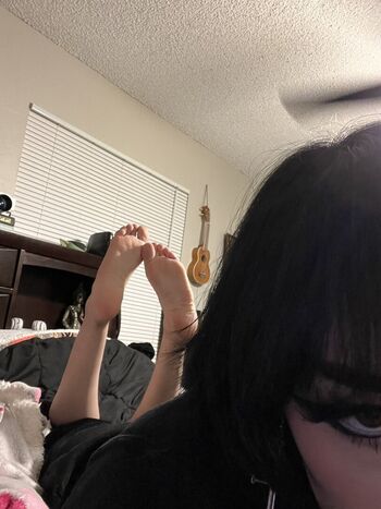 Redroomromance  page leaked private photo uncensored HD quality