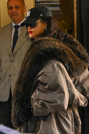 Rihanna  page leaked private photo uncensored HD quality