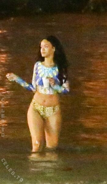 Rihanna  page leaked private photo uncensored HD quality