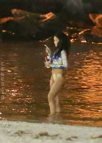 Rihanna  page leaked private photo uncensored HD quality