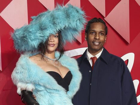 Rihanna  page leaked private photo uncensored HD quality