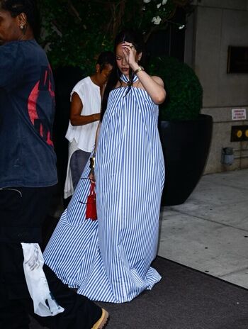 Rihanna  page leaked private photo uncensored HD quality