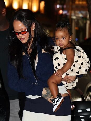 Rihanna  page leaked private photo uncensored HD quality