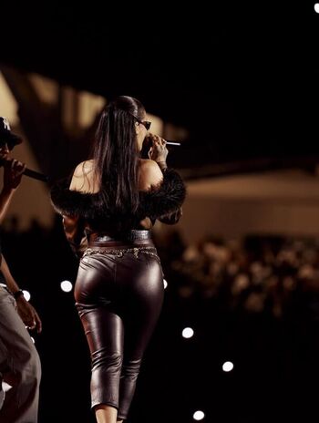 Rihanna  page leaked private photo uncensored HD quality