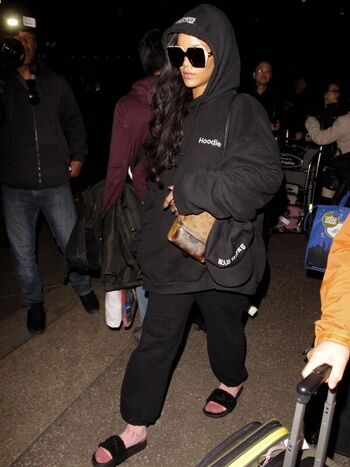 Rihanna  page leaked private photo uncensored HD quality