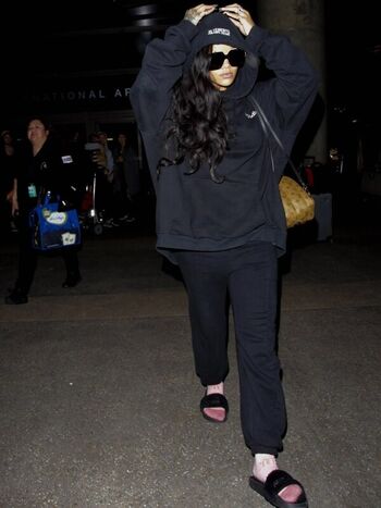 Rihanna  page leaked private photo uncensored HD quality