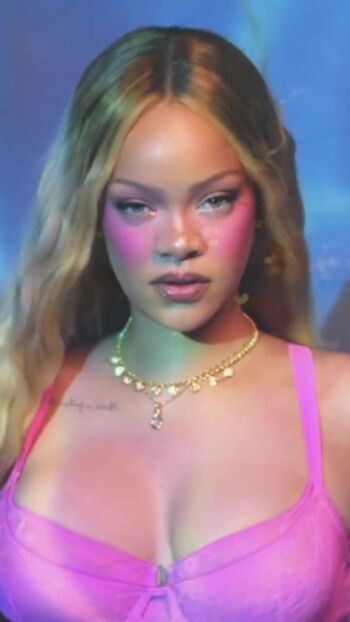 Rihanna  page leaked private photo uncensored HD quality