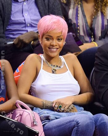 Rihanna  page leaked private photo uncensored HD quality