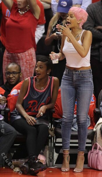 Rihanna  page leaked private photo uncensored HD quality