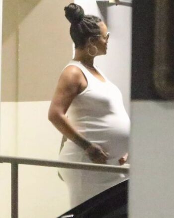 Rihanna  page leaked private photo uncensored HD quality