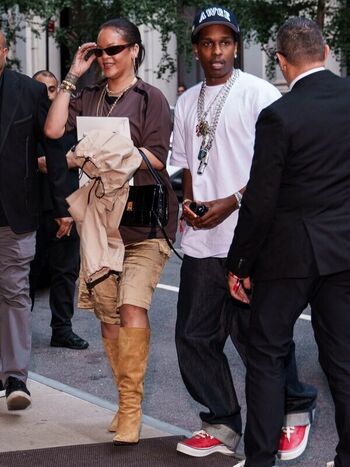 Rihanna  page leaked private photo uncensored HD quality