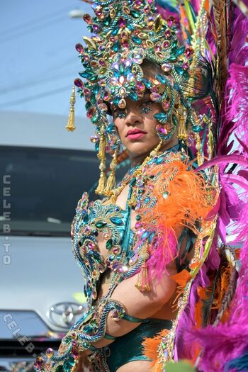 Rihanna  page leaked private photo uncensored HD quality