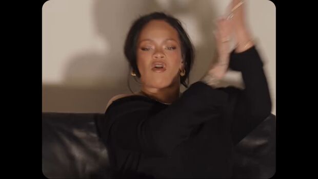 Rihanna  page leaked private photo uncensored HD quality