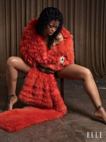 Rihanna  page leaked private photo uncensored HD quality