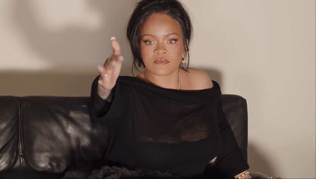 Rihanna  page leaked private photo uncensored HD quality