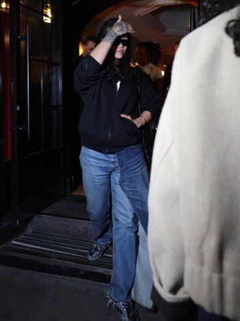 Rihanna  page leaked private photo uncensored HD quality