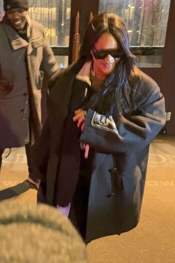Rihanna  page leaked private photo uncensored HD quality