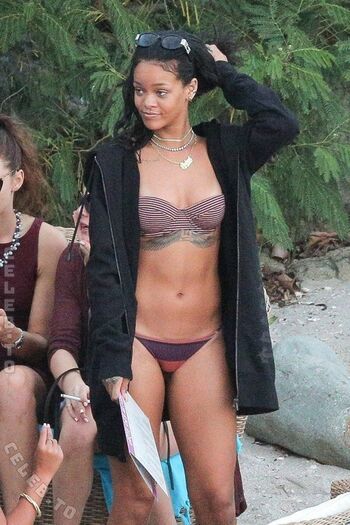 Rihanna leaked private photo uncensored HD quality