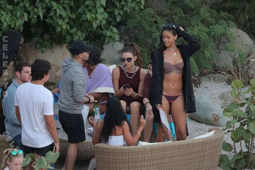 Rihanna leaked private photo uncensored HD quality