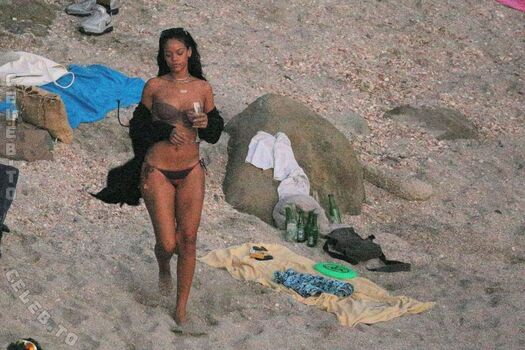 Rihanna leaked private photo uncensored HD quality