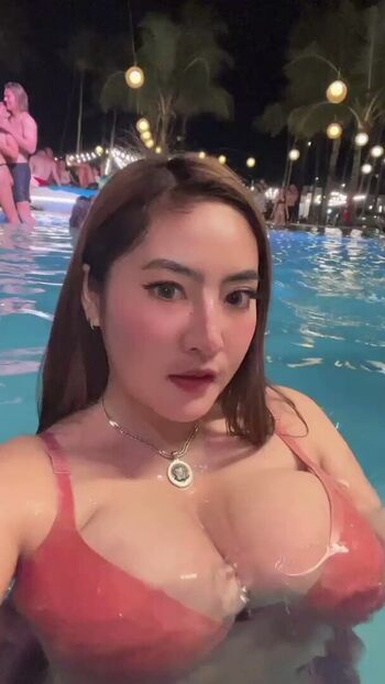 Riska ariska leaked private photo uncensored HD quality
