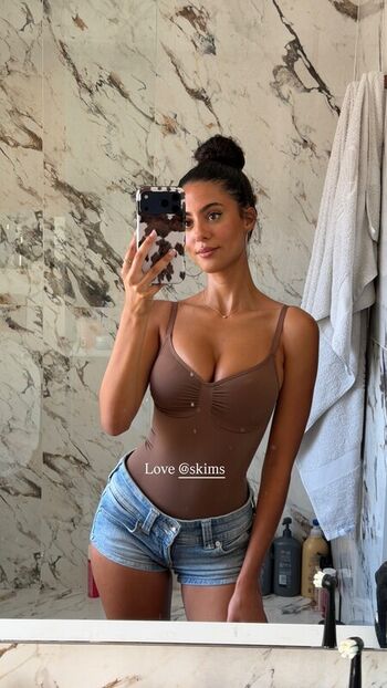 Rita faez  page leaked private photo uncensored HD quality