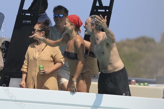 Rita ora  page leaked private photo uncensored HD quality