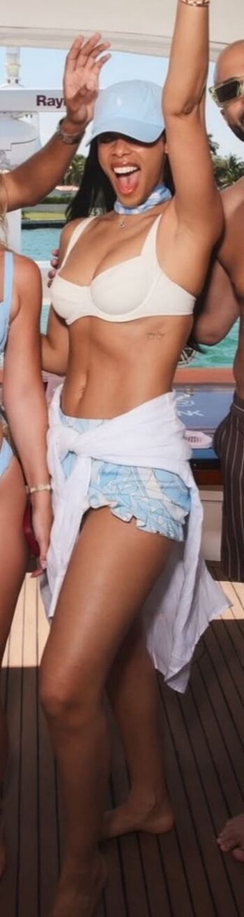 Rochelle humes page leaked private photo uncensored HD quality
