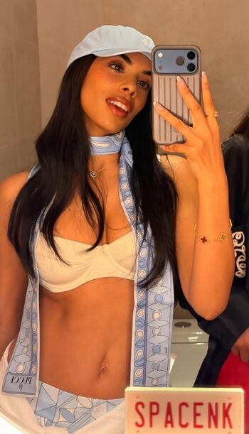 Rochelle humes page leaked private photo uncensored HD quality